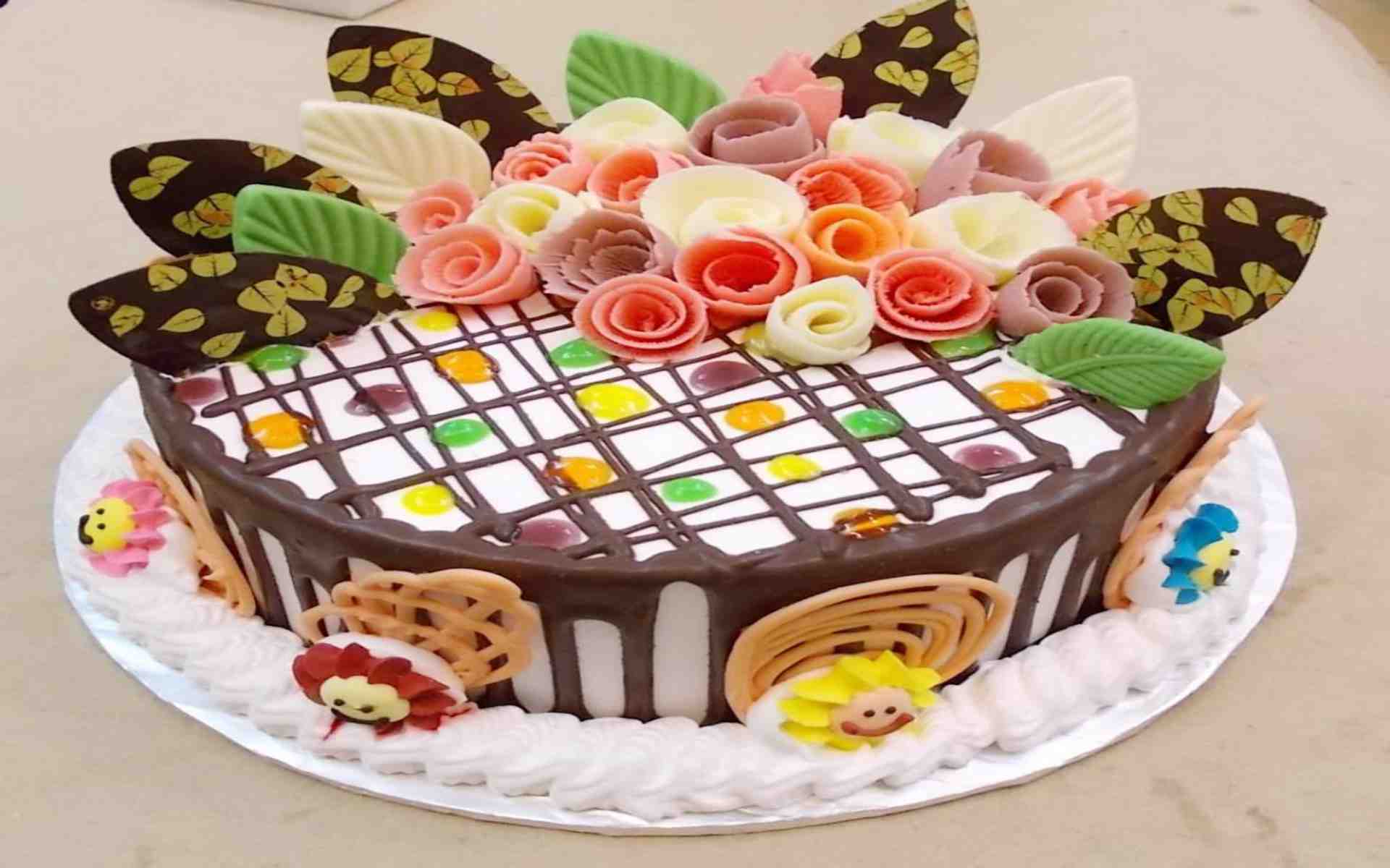Bánh sinh nhật đẹp và dễ thương dành tặng bạn bè và người thân - Hình 1