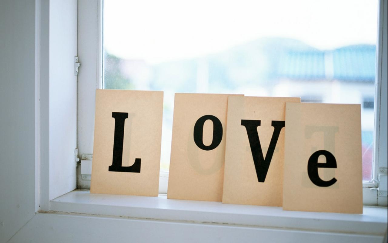 Tuyển tập bộ hình nền chữ Love lãng mạn trong tình yêu - Hình 25