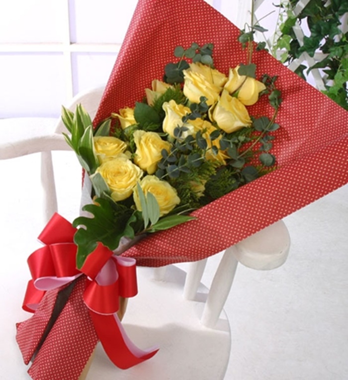 Hôm nay là Ngày nhà giáo Việt Nam, hãy xem ngay bức ảnh bó hoa đẹp để tưởng nhớ và tri ân những người thầy của ta. Những bông hoa tươi tắn, đầy nghệ thuật chắc chắn sẽ làm cho bạn cảm thấy vui vẻ và cảm động.
