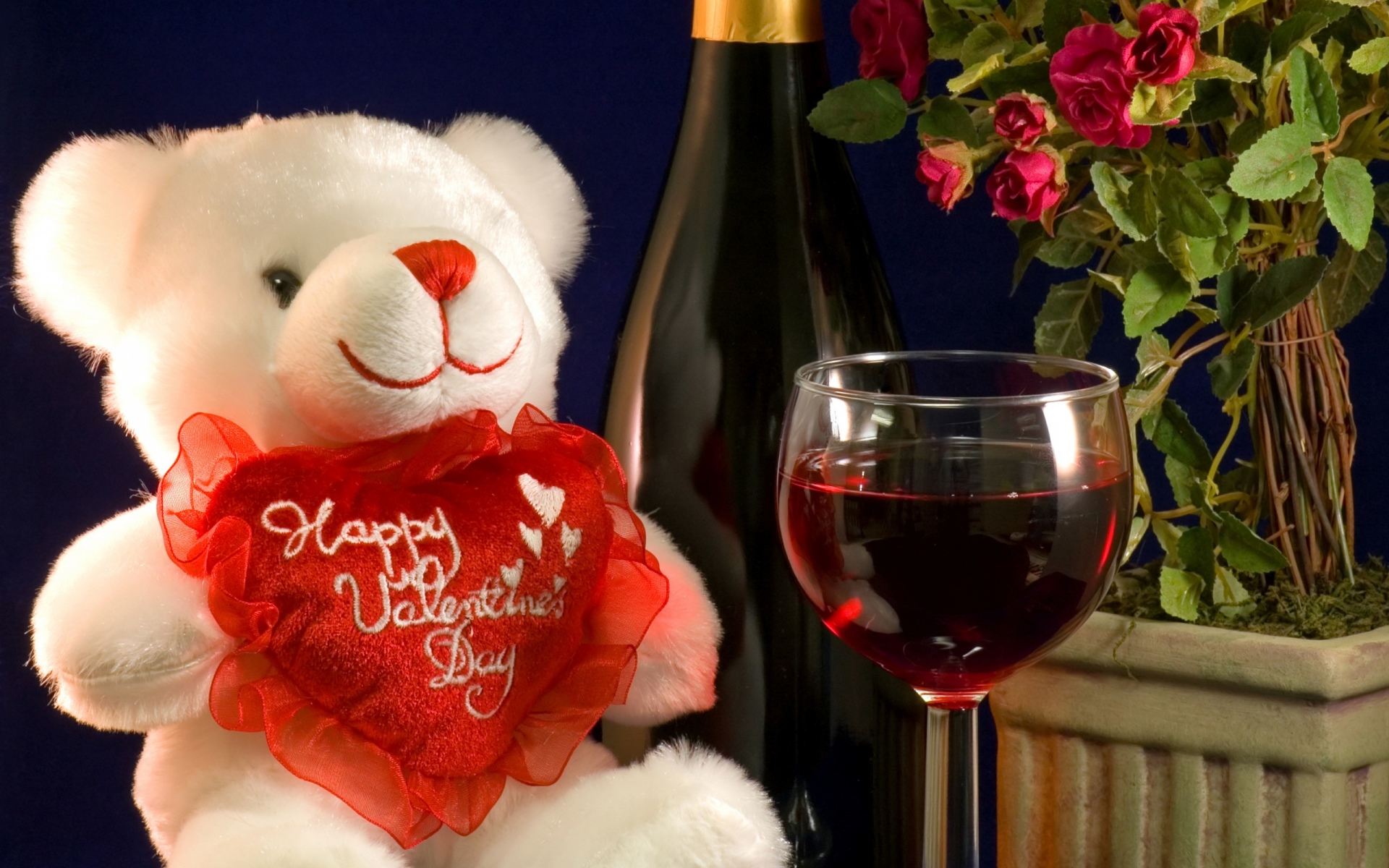 Bộ ảnh bó hoa hồng kèm hộp quà đầy ý nghĩa trong ngày lễ tình yêu Valentine - Hình 17