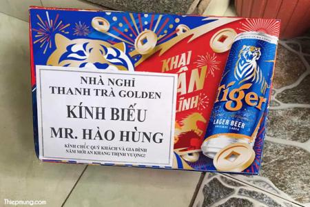 Tạo ảnh chế quà tri ân năm mới hài hước